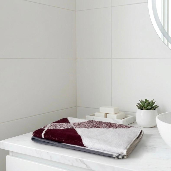LuxeWeave Two-Tone Towel